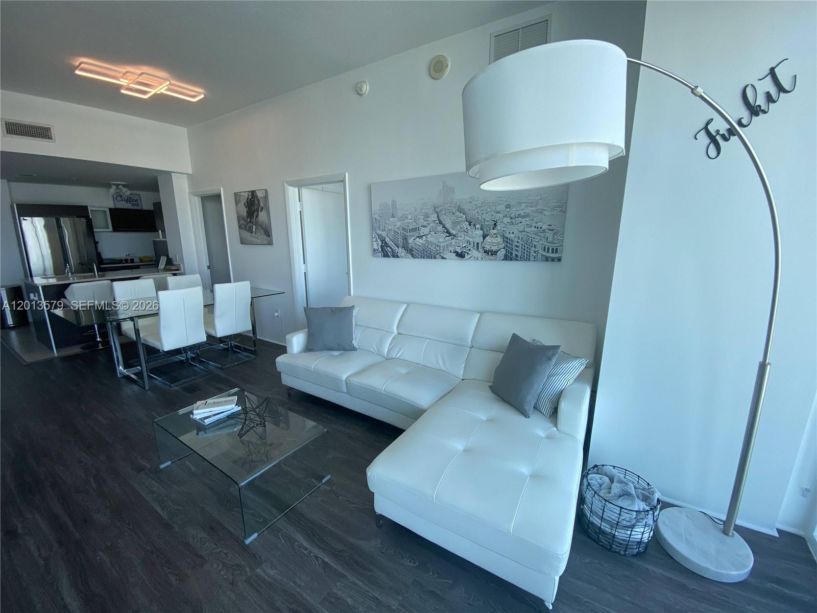 1900 N Bayshore Drive 4116
