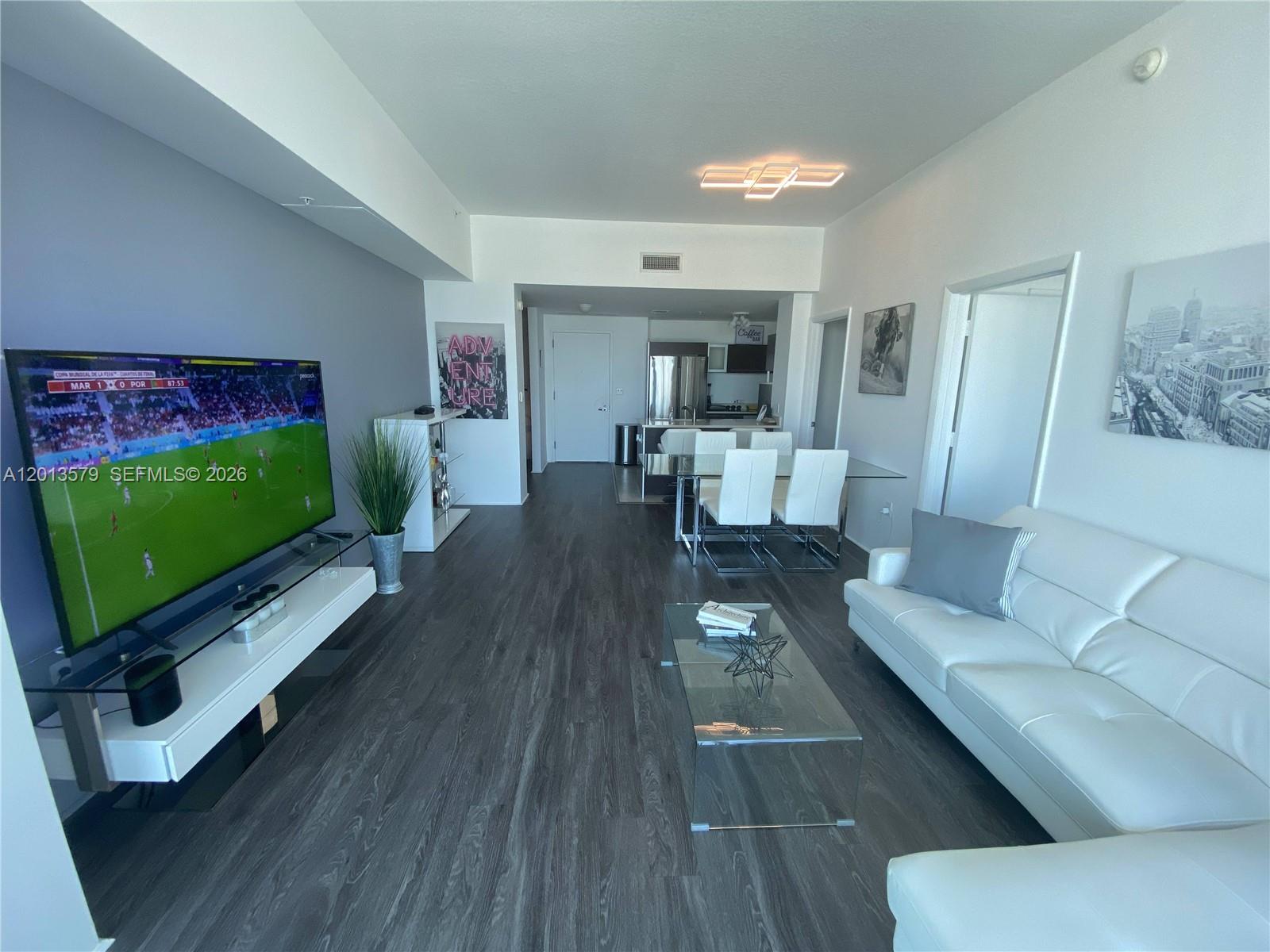 1900 N Bayshore Drive 4116