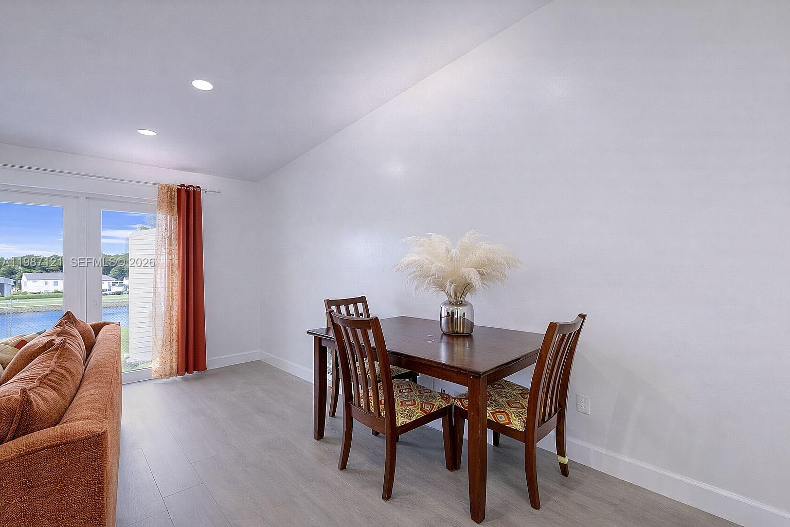 CUTLER CREEK CLUB SEC 1 - Residential Lease