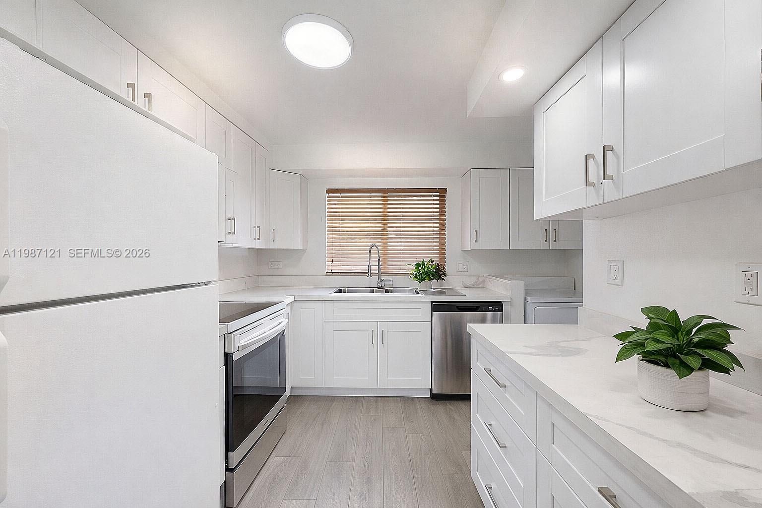 CUTLER CREEK CLUB SEC 1 - Residential Lease