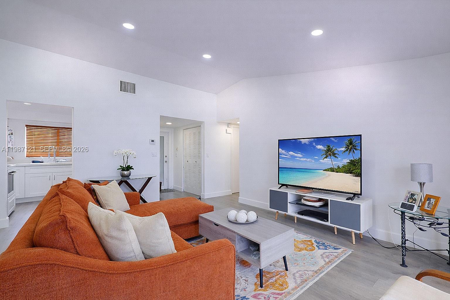 CUTLER CREEK CLUB SEC 1 - Residential Lease