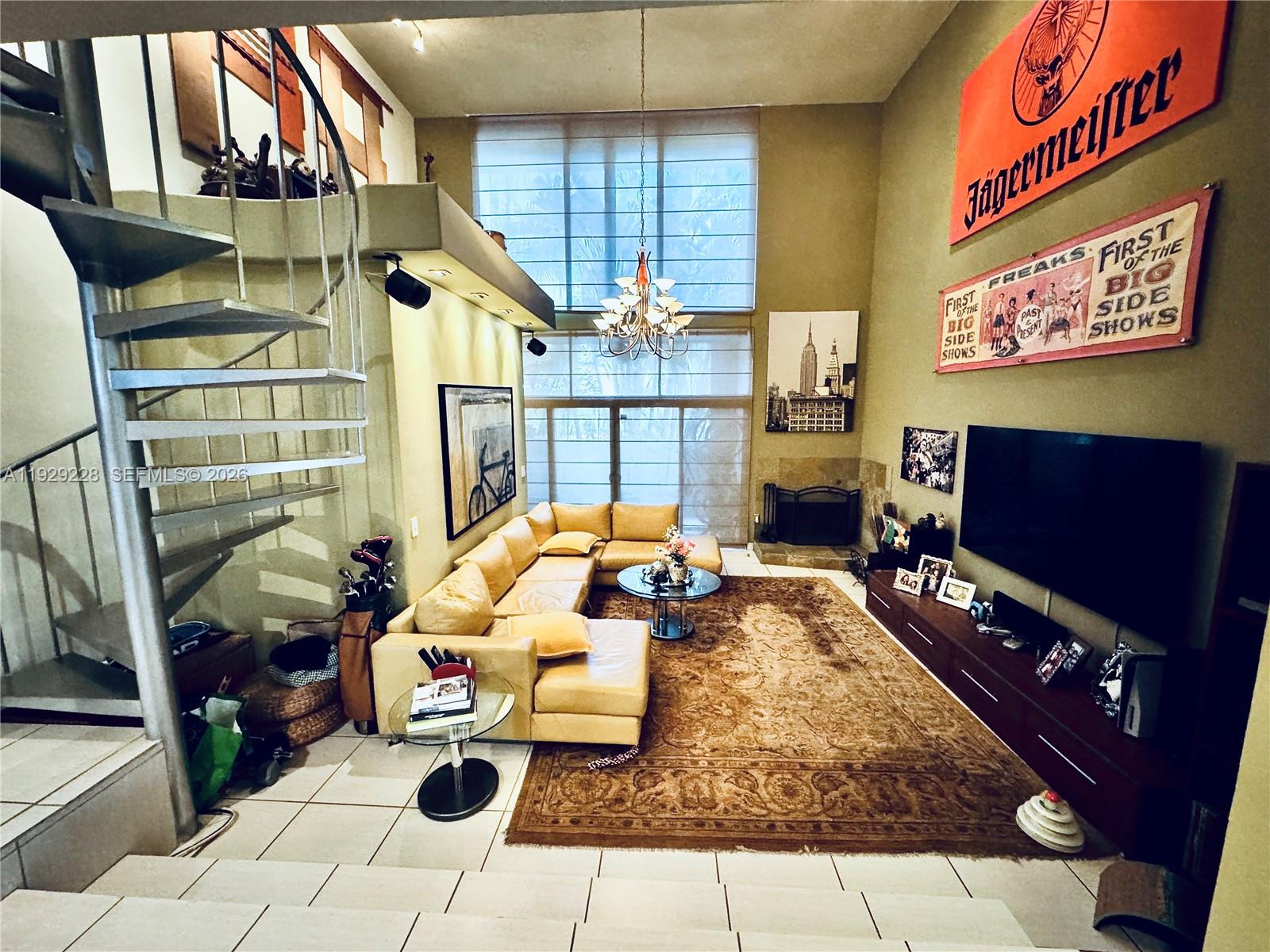 ADMIRALS PORT TOWNHOMES C - Residential