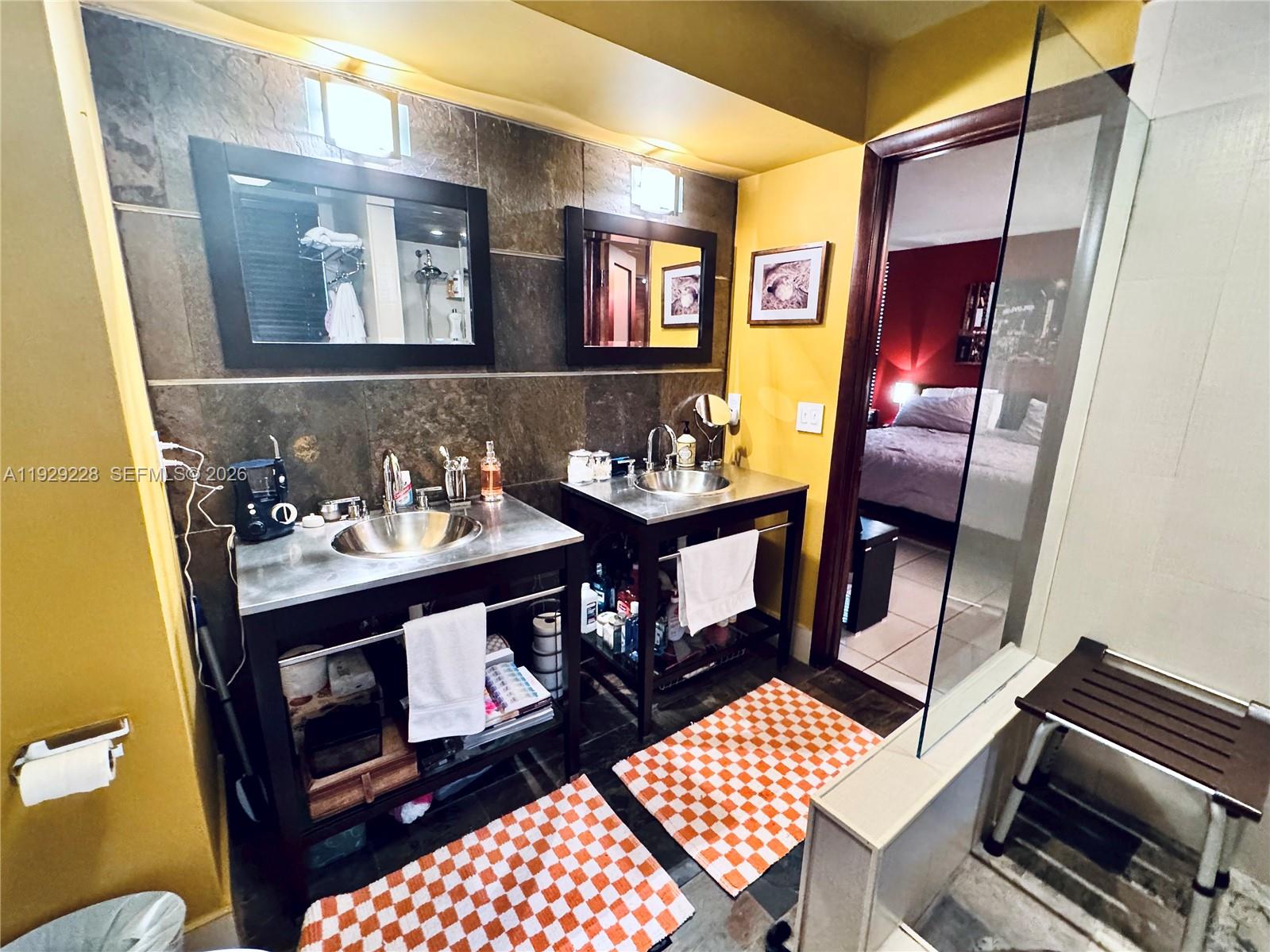 ADMIRALS PORT TOWNHOMES C - Residential