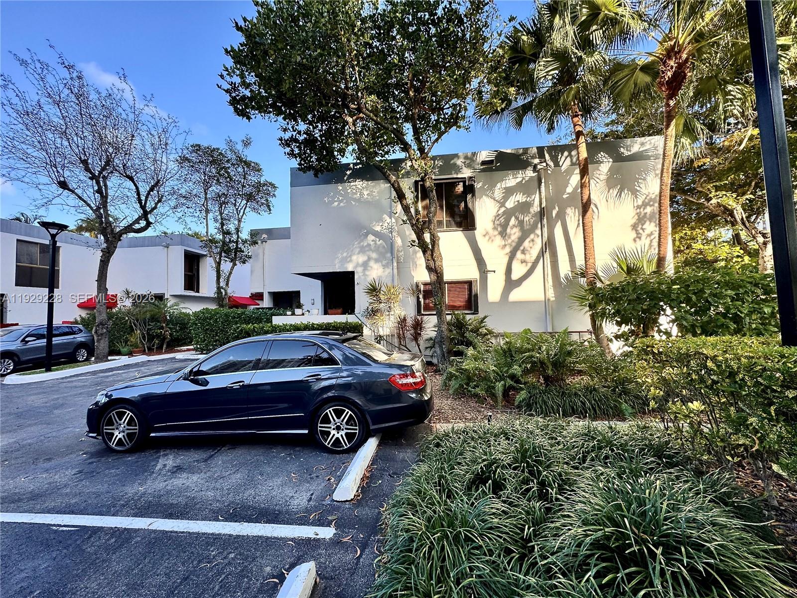 ADMIRALS PORT TOWNHOMES C - Residential