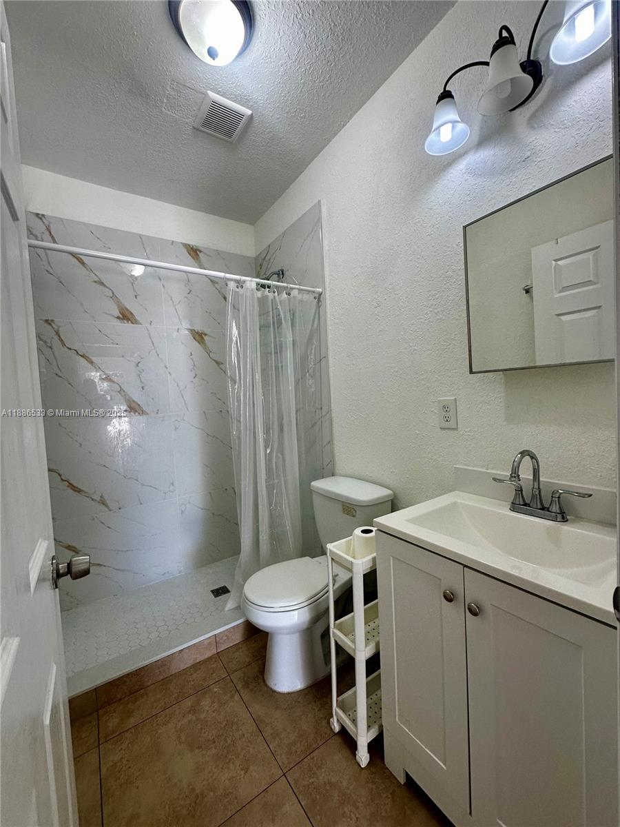 MULBERRY PARK - Residential Lease