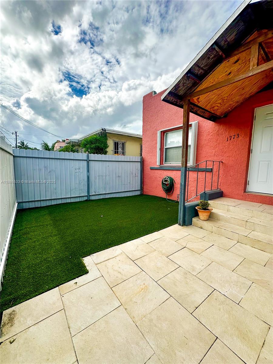 MULBERRY PARK - Residential Lease