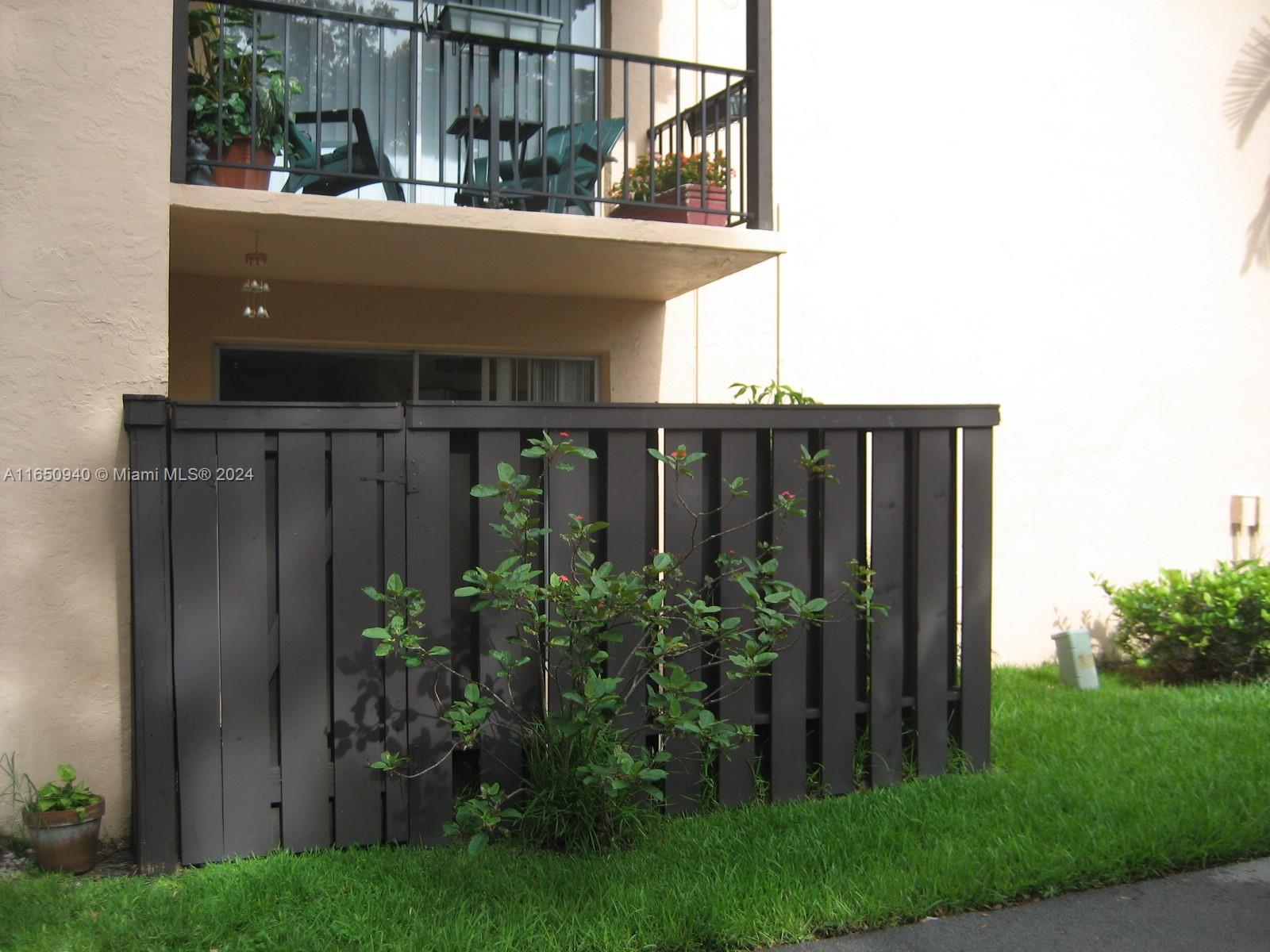 SPANISH TRACE CONDO - Residential Lease