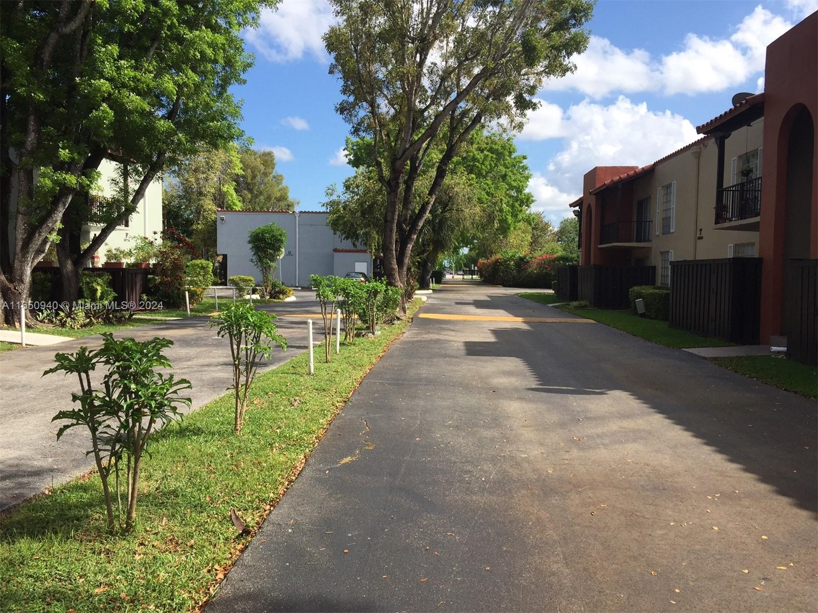 SPANISH TRACE CONDO - Residential Lease
