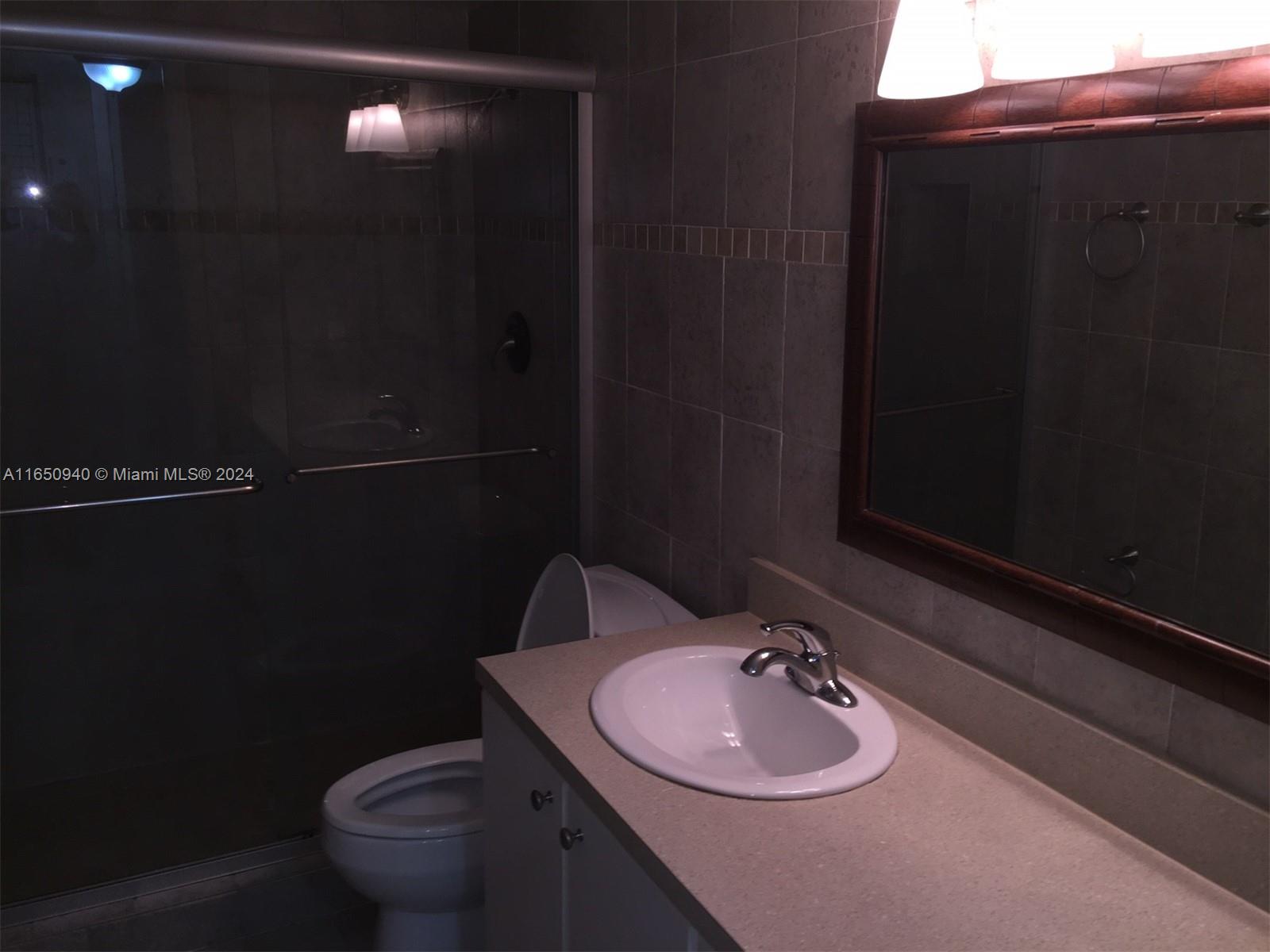 SPANISH TRACE CONDO - Residential Lease