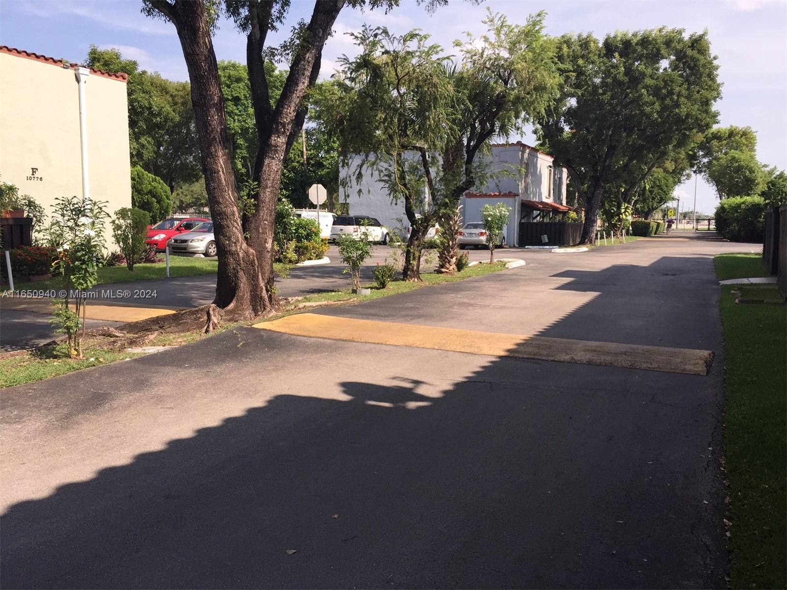 SPANISH TRACE CONDO - Residential Lease