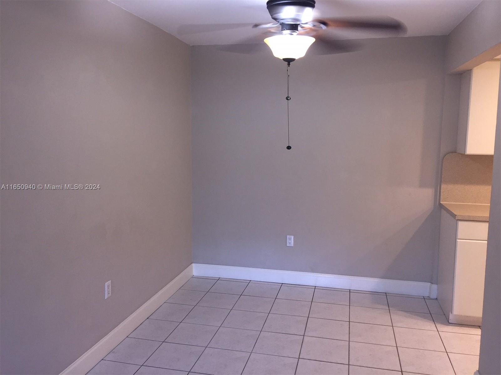 SPANISH TRACE CONDO - Residential Lease