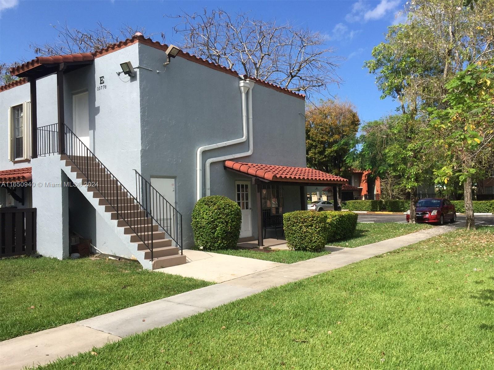 SPANISH TRACE CONDO - Residential Lease