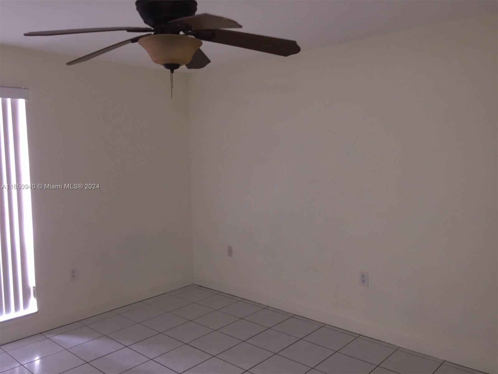 SPANISH TRACE CONDO - Residential Lease