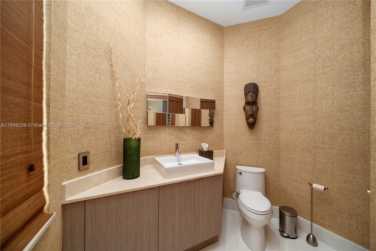 THE COURTYARDS AT THE POI - Residential