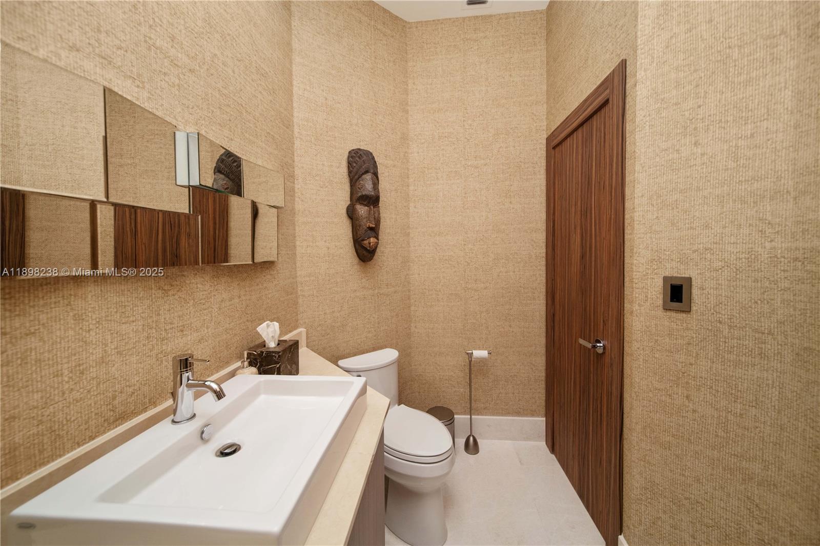 THE COURTYARDS AT THE POI - Residential