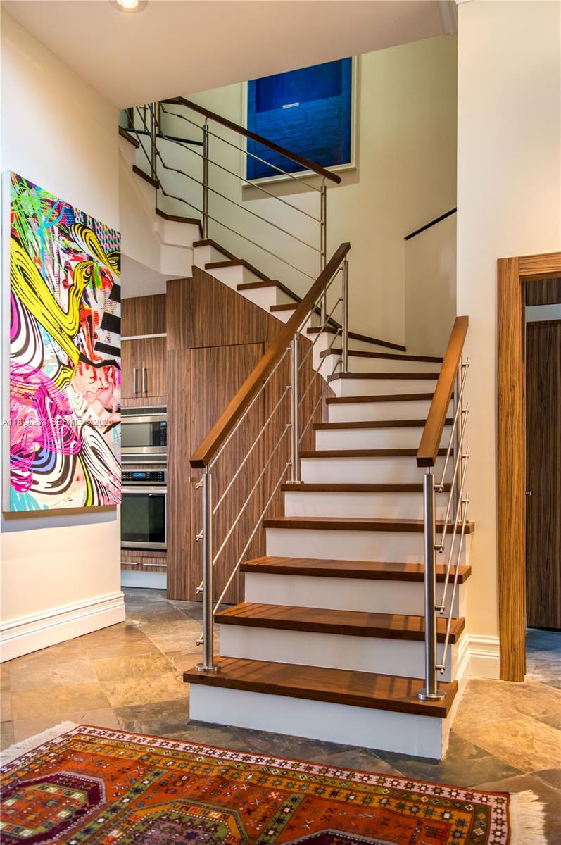 THE COURTYARDS AT THE POI - Residential