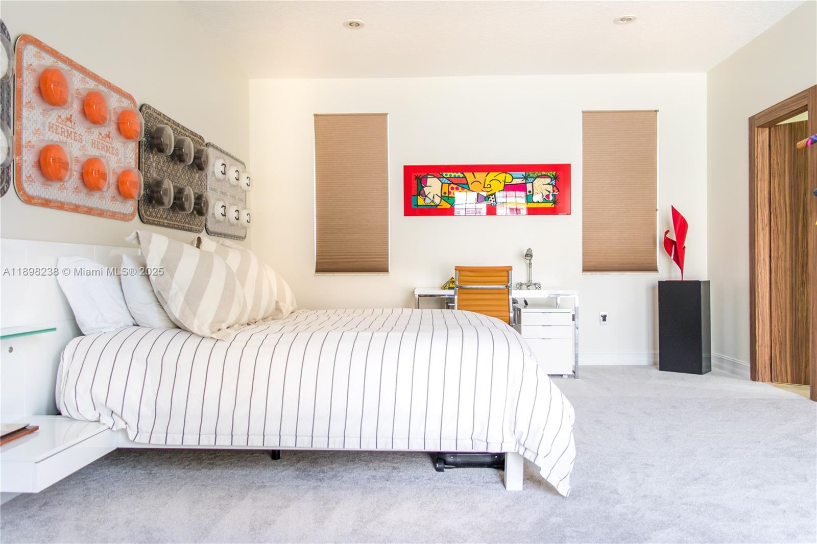 THE COURTYARDS AT THE POI - Residential