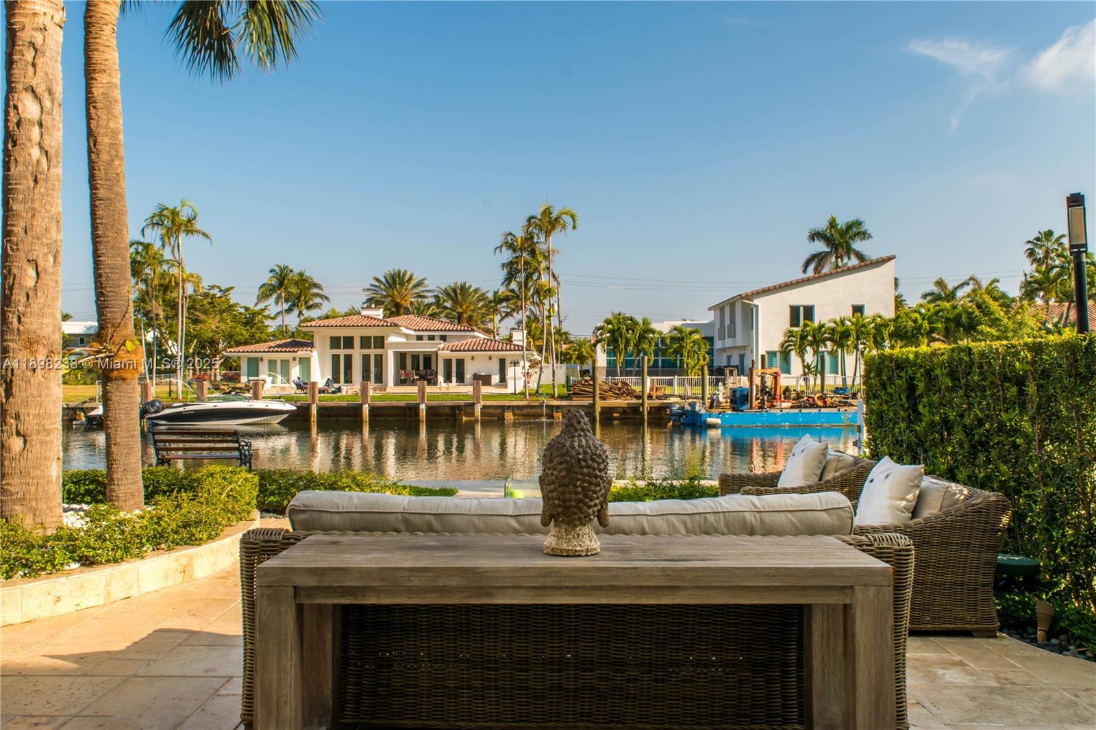 THE COURTYARDS AT THE POI - Residential