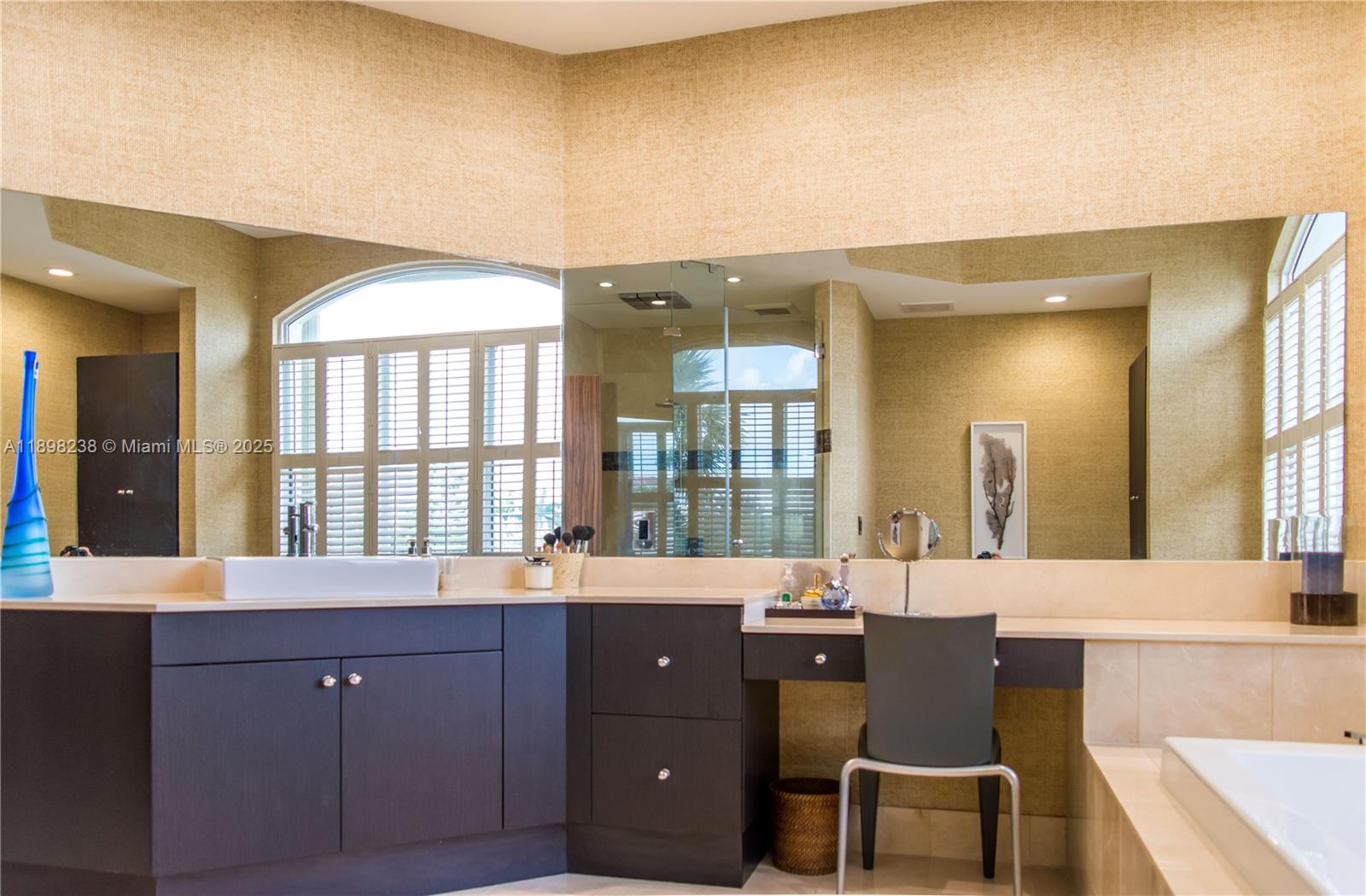 THE COURTYARDS AT THE POI - Residential