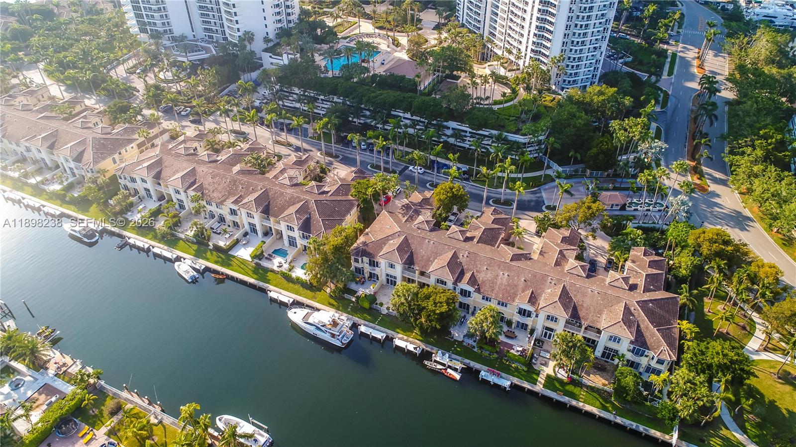 THE COURTYARDS AT THE POI - Residential