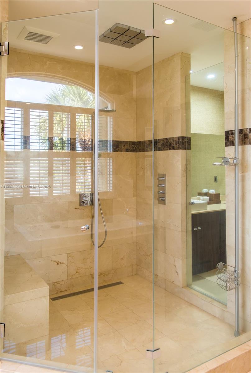 THE COURTYARDS AT THE POI - Residential