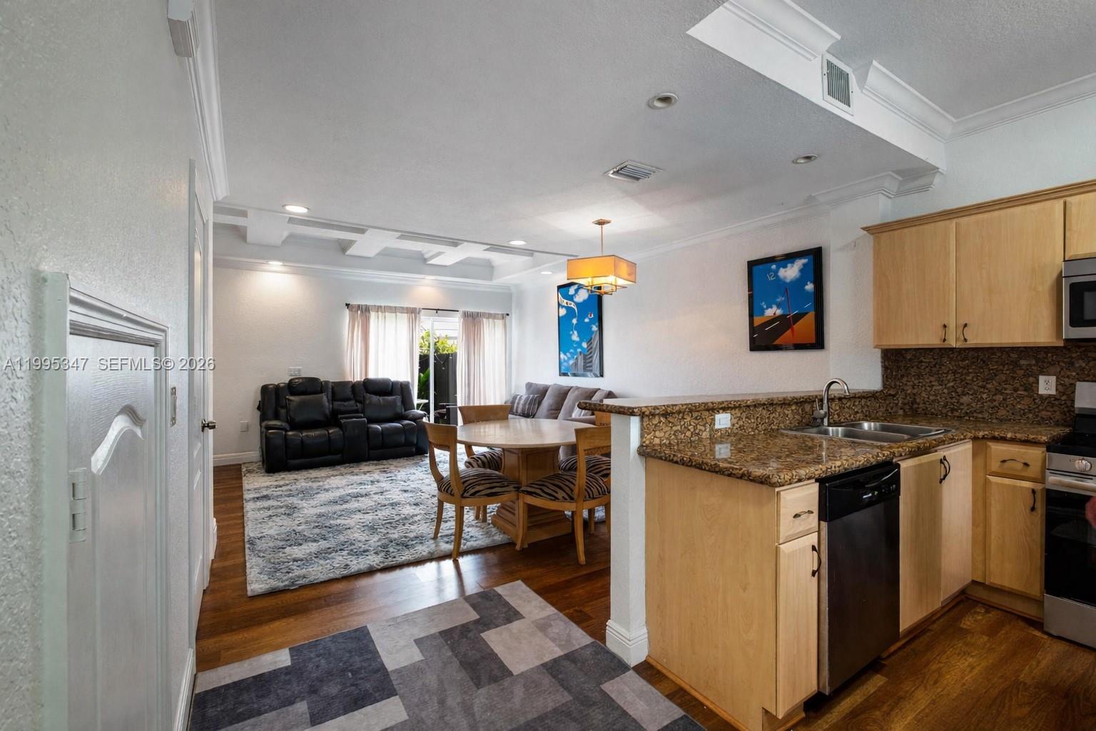 MELROSE POINT AT SANS SOU - Residential