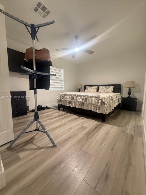 Tiny photo for 820 N trebol St, Clewiston, FL 33440 (MLS # A12026426)