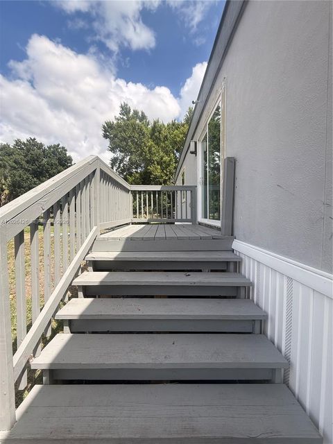 Tiny photo for 820 N trebol St, Clewiston, FL 33440 (MLS # A12026426)