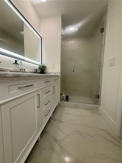 Tiny photo for 820 N trebol St, Clewiston, FL 33440 (MLS # A12026426)