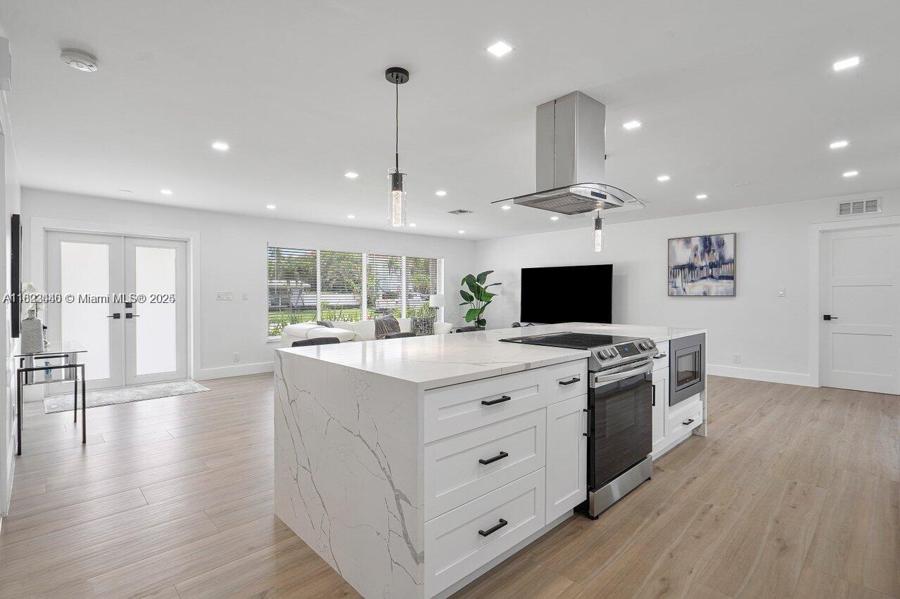 BOCA HARBOUR 8TH SEC - Residential Lease