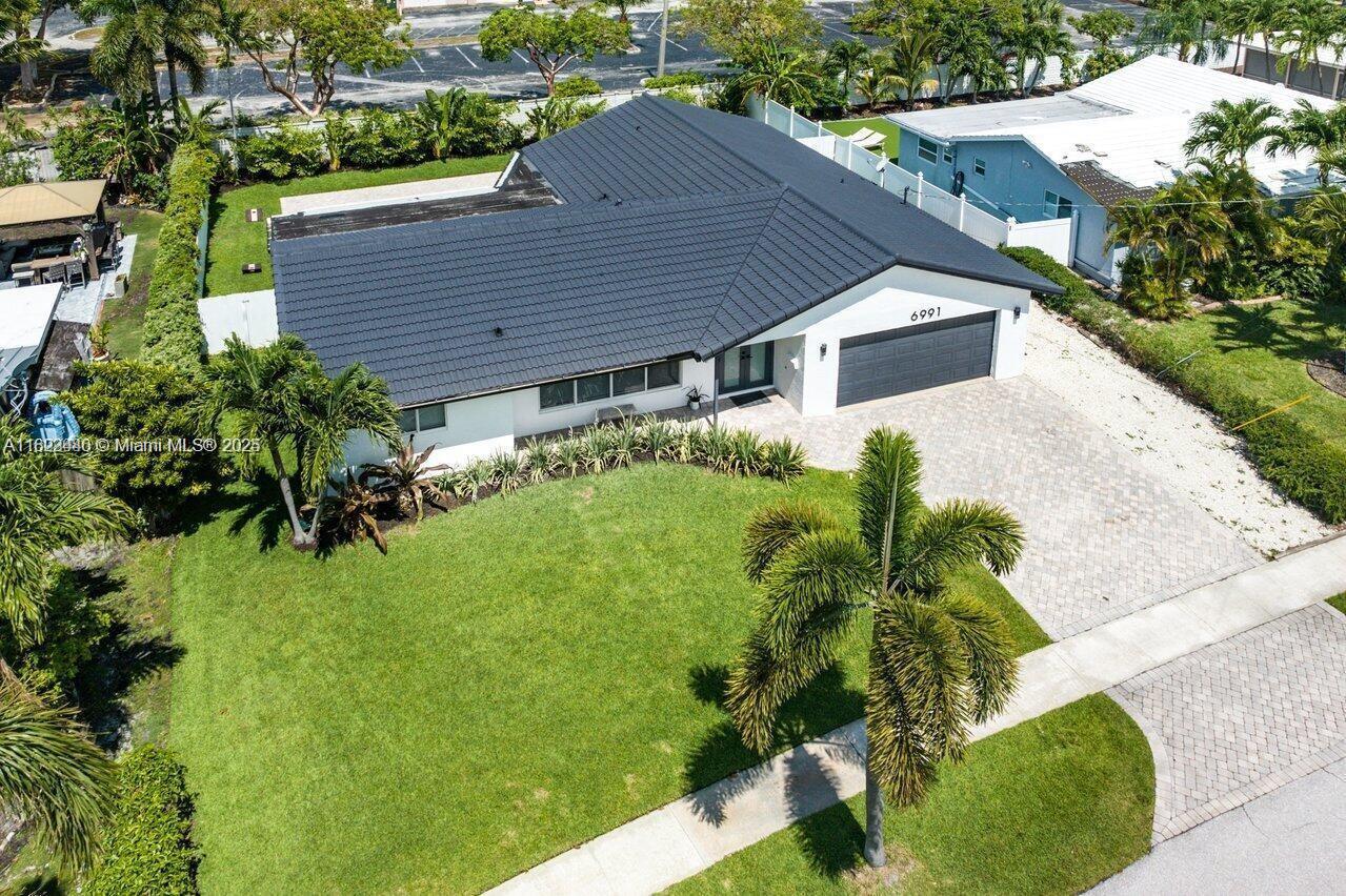 BOCA HARBOUR 8TH SEC - Residential Lease
