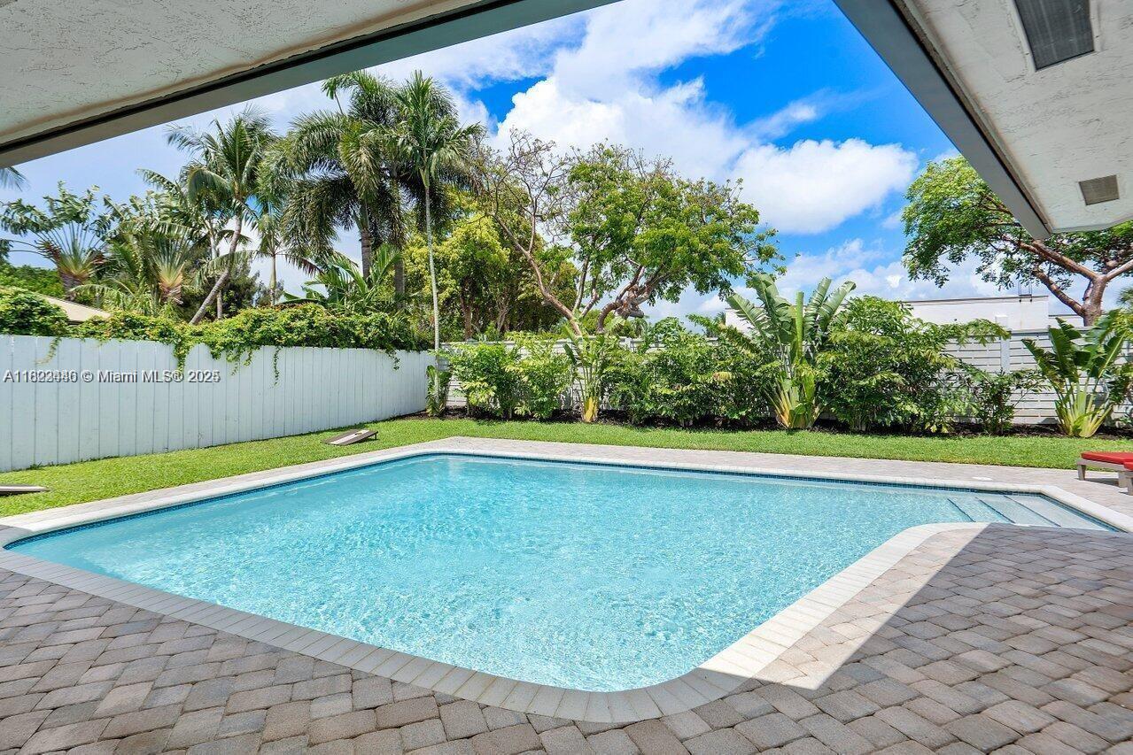 BOCA HARBOUR 8TH SEC - Residential Lease