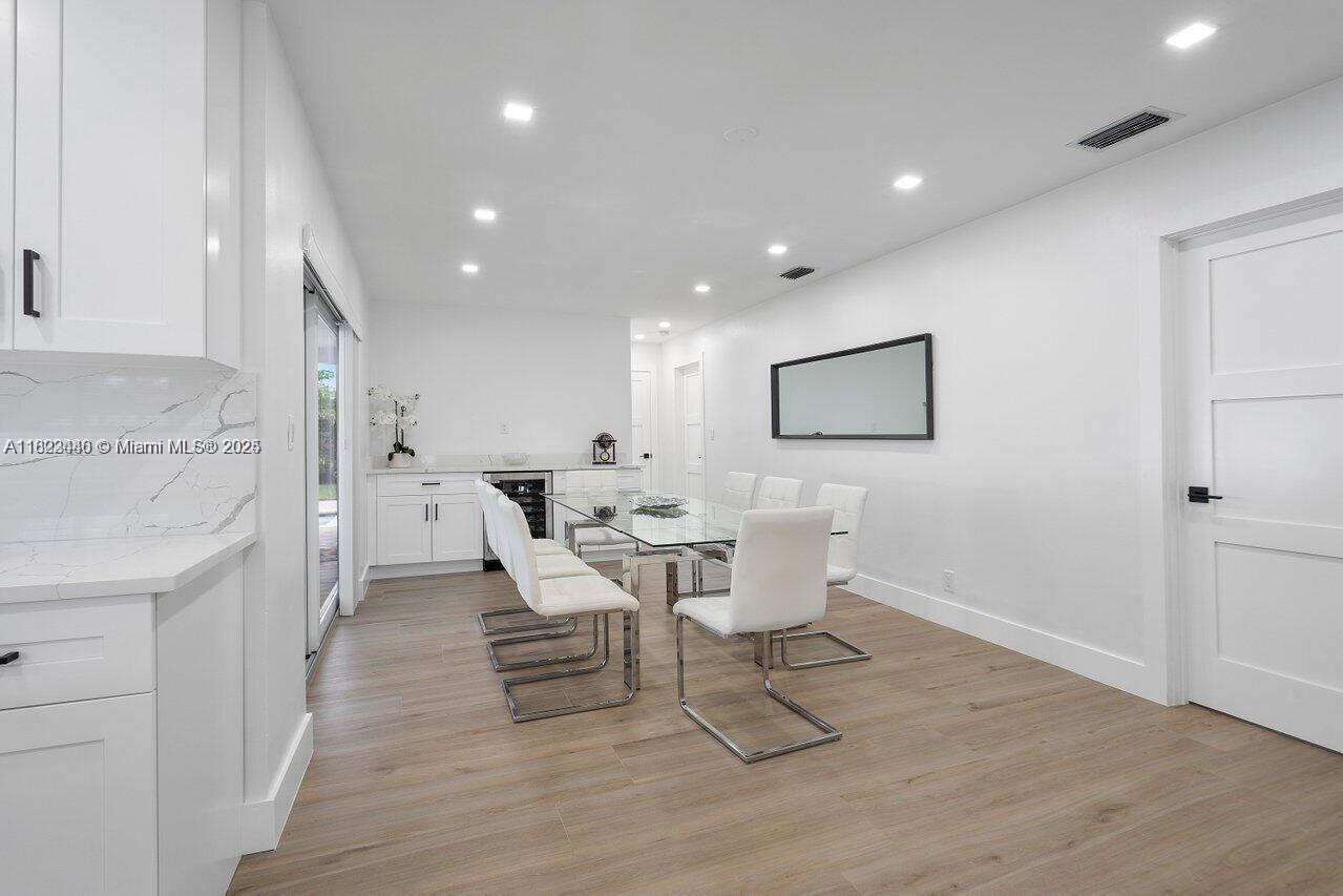 BOCA HARBOUR 8TH SEC - Residential Lease