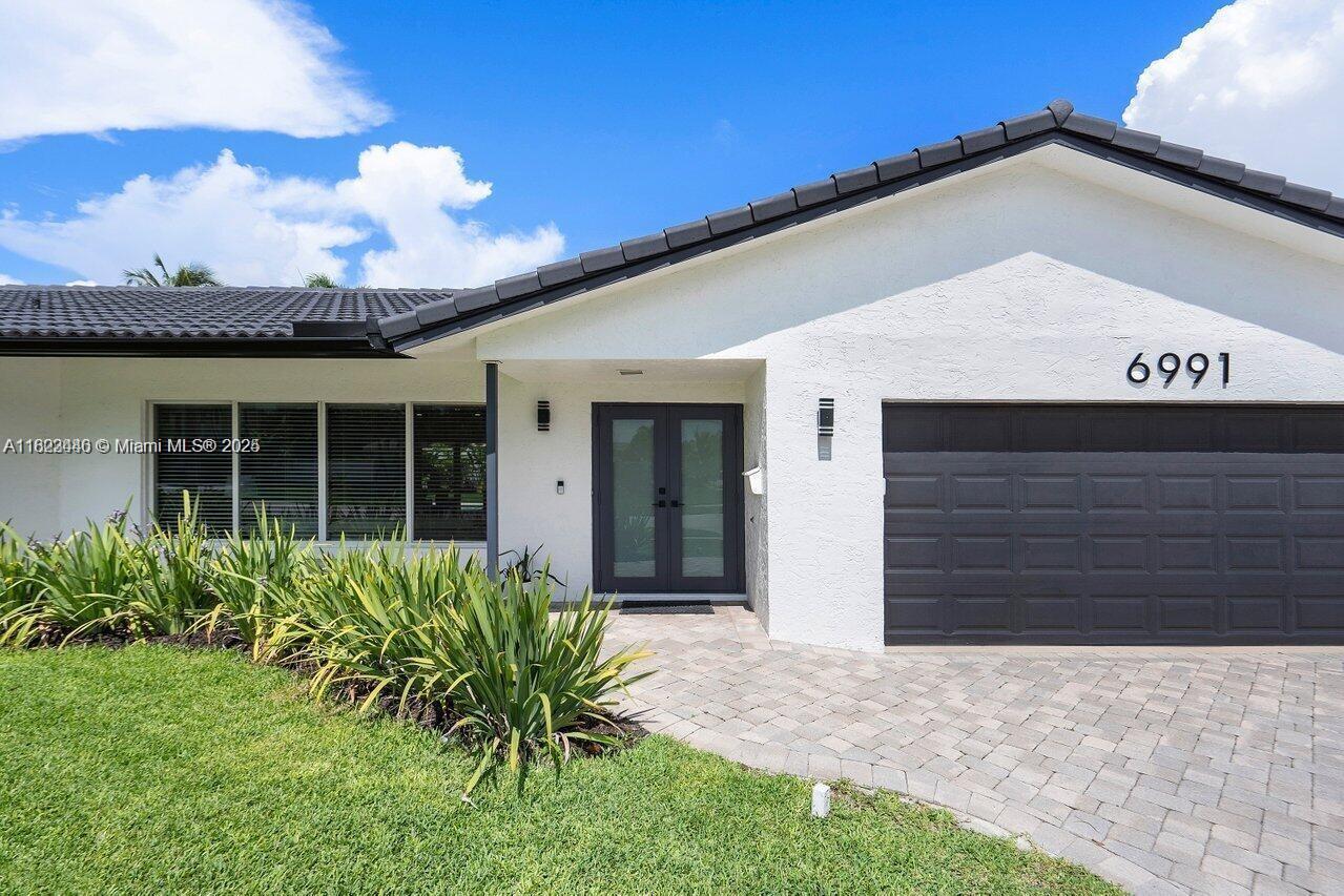 BOCA HARBOUR 8TH SEC - Residential Lease