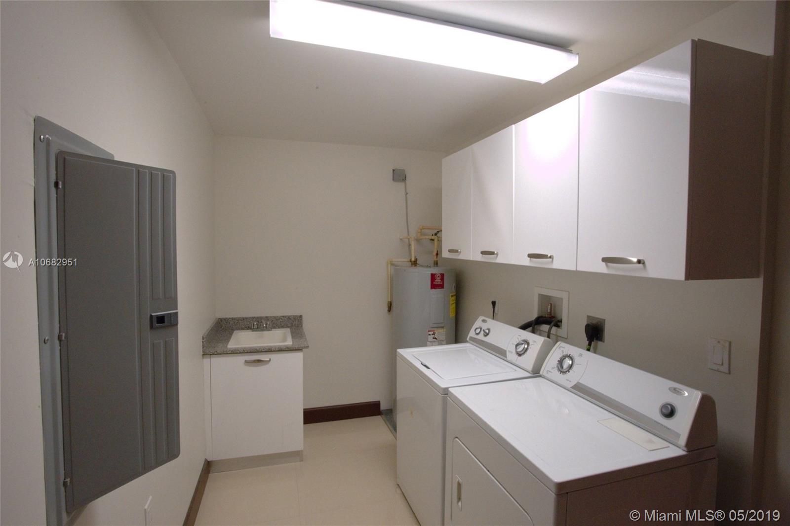 LUNA OCEAN RESIDENCES - Residential Lease