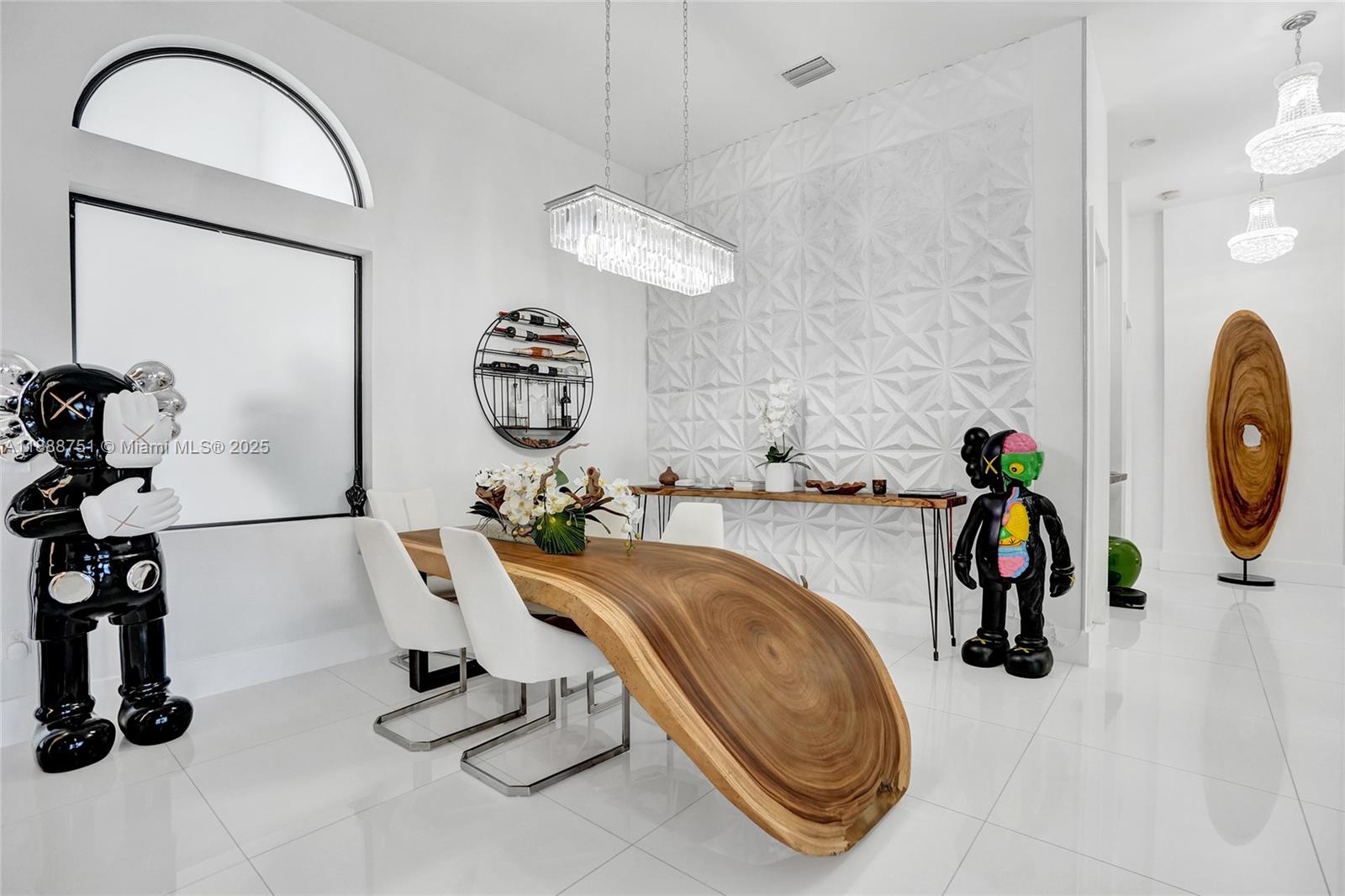 HARBOUR LAKES ESTATES - Residential