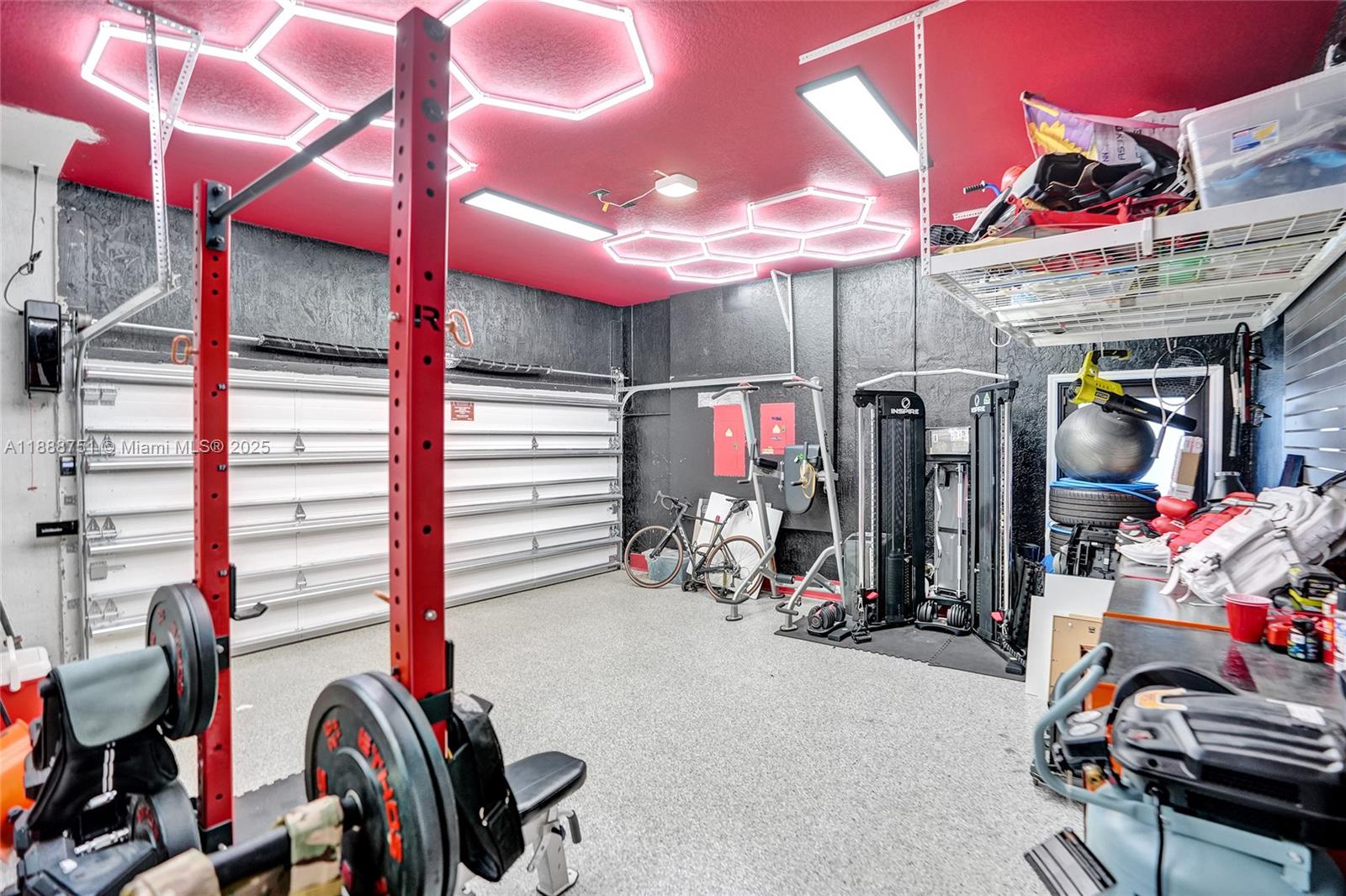 HARBOUR LAKES ESTATES - Residential