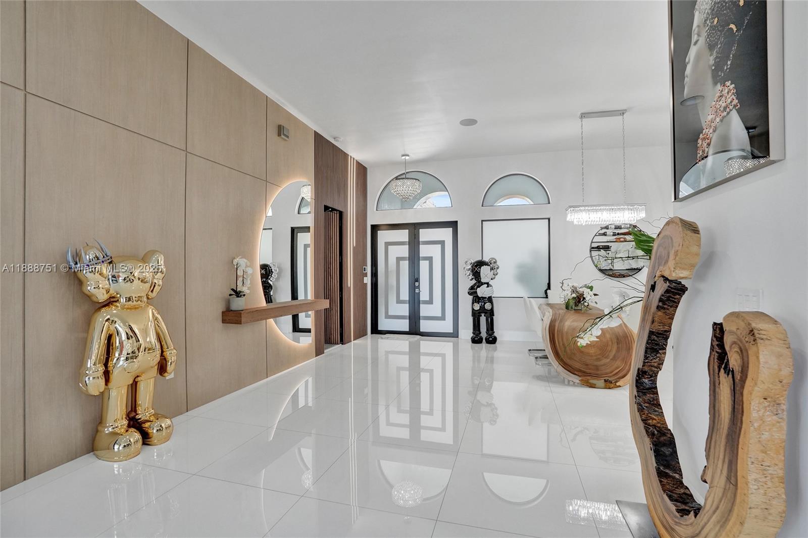 HARBOUR LAKES ESTATES - Residential