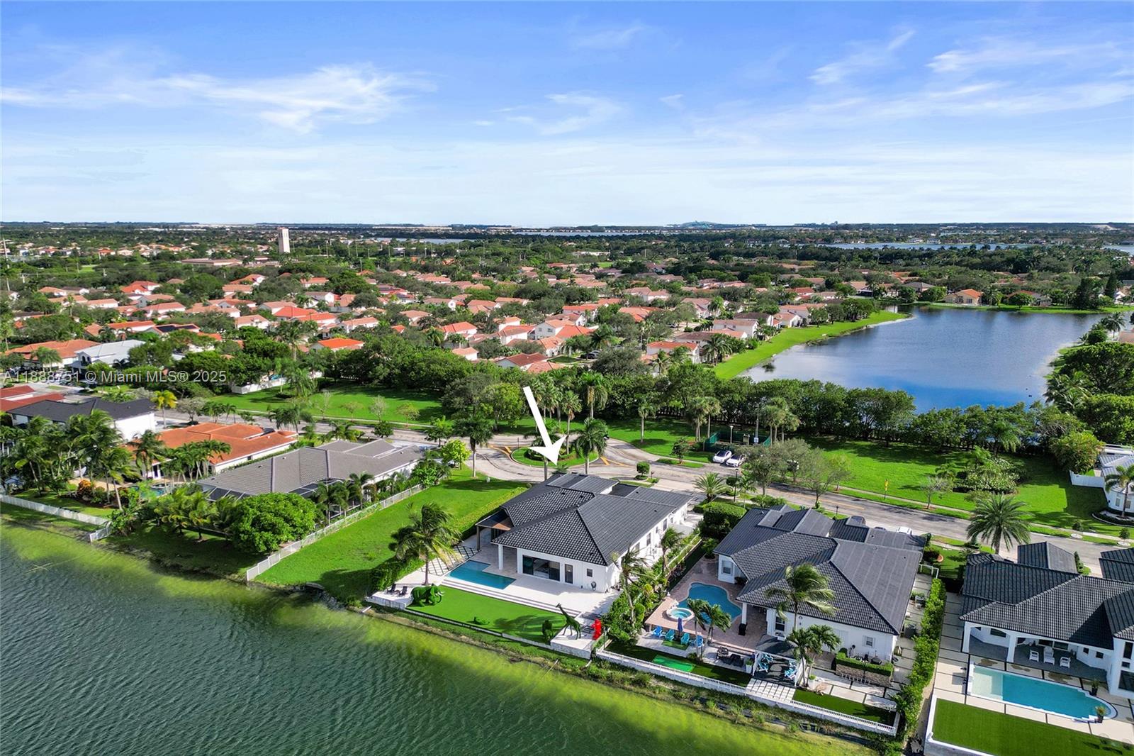 HARBOUR LAKES ESTATES - Residential
