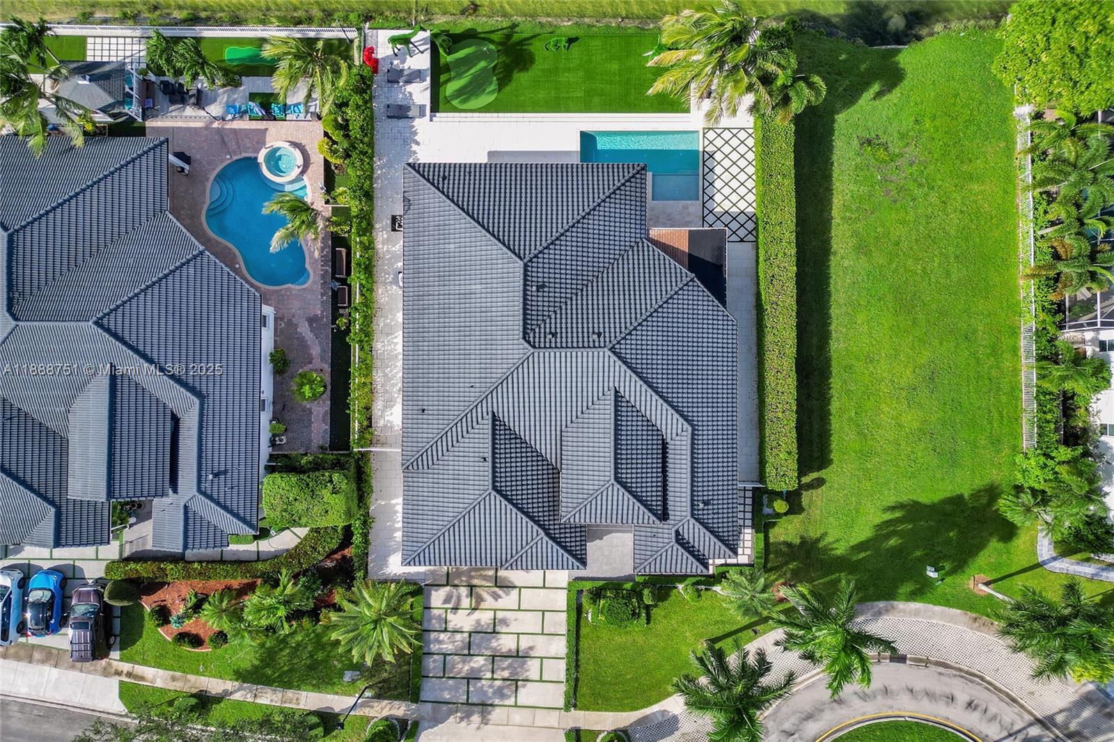 HARBOUR LAKES ESTATES - Residential