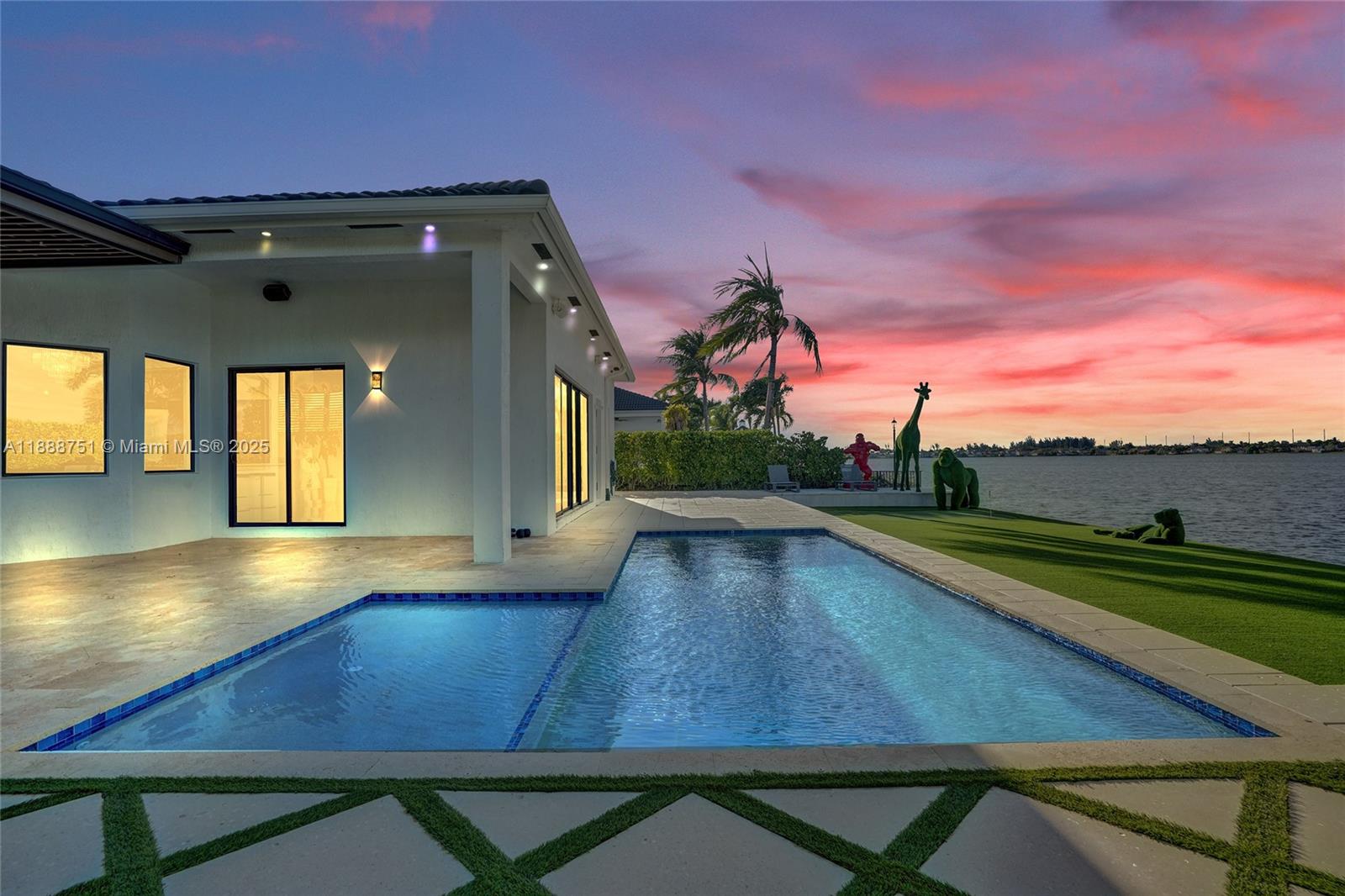 HARBOUR LAKES ESTATES - Residential