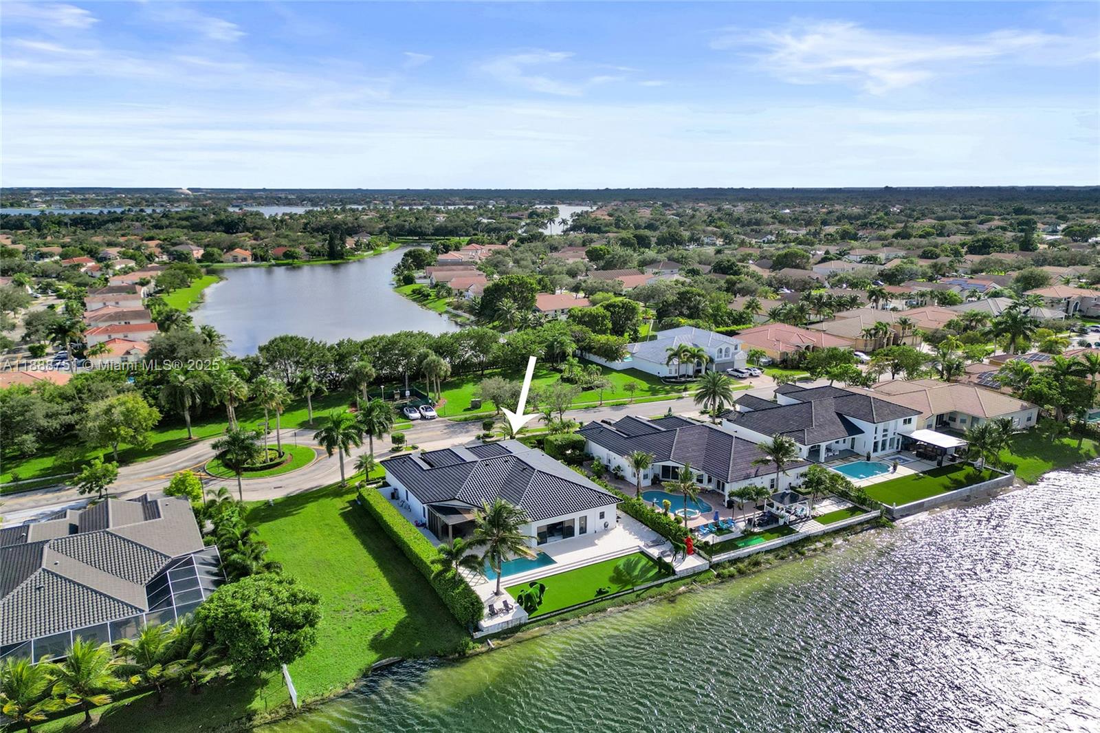 HARBOUR LAKES ESTATES - Residential