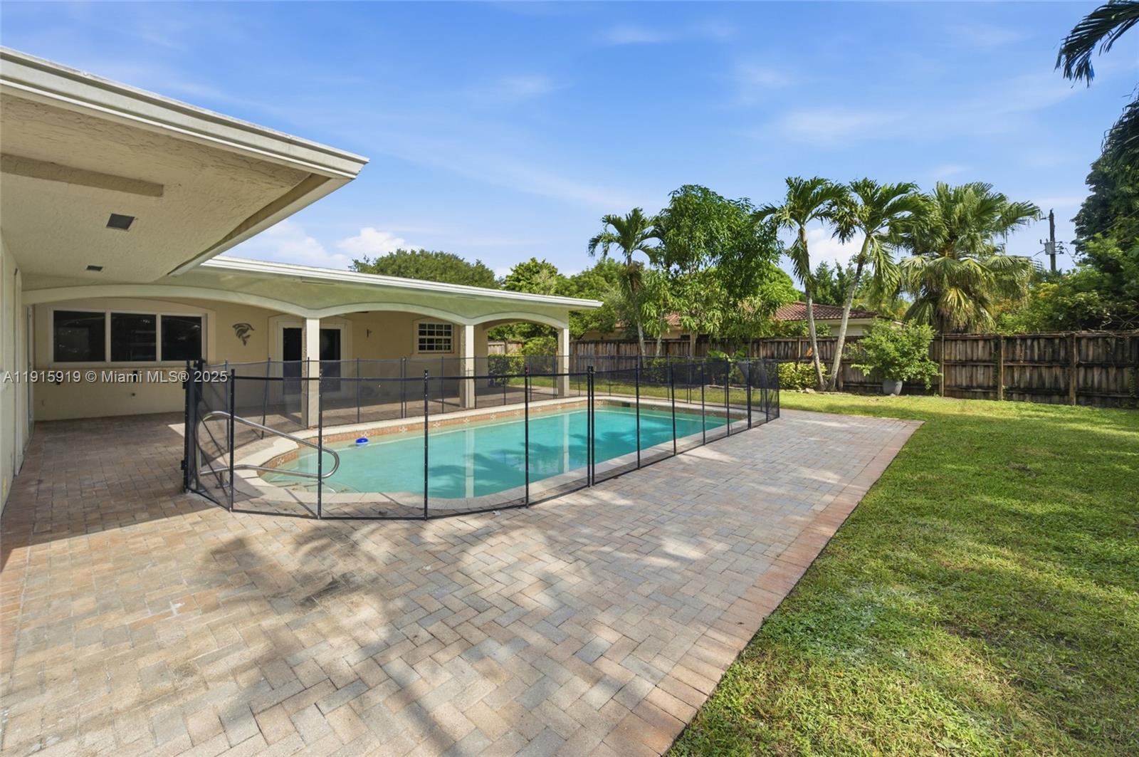 PLANTATIONS SECLUDED GARD - Residential Lease