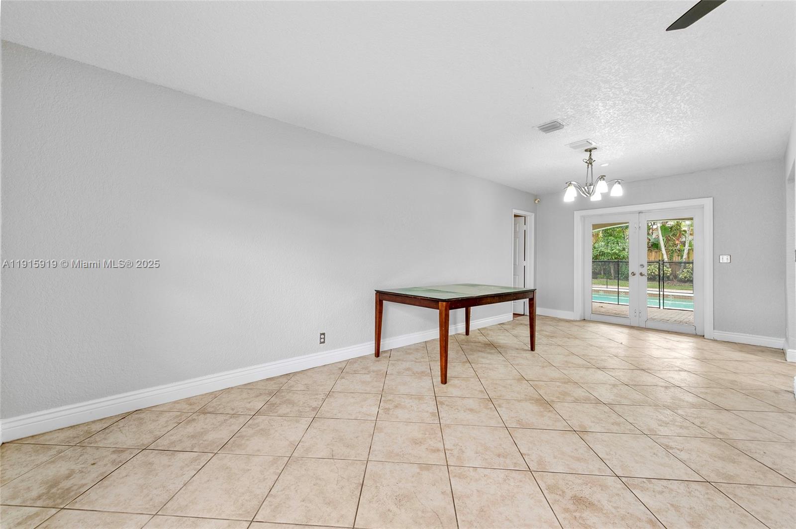 PLANTATIONS SECLUDED GARD - Residential Lease