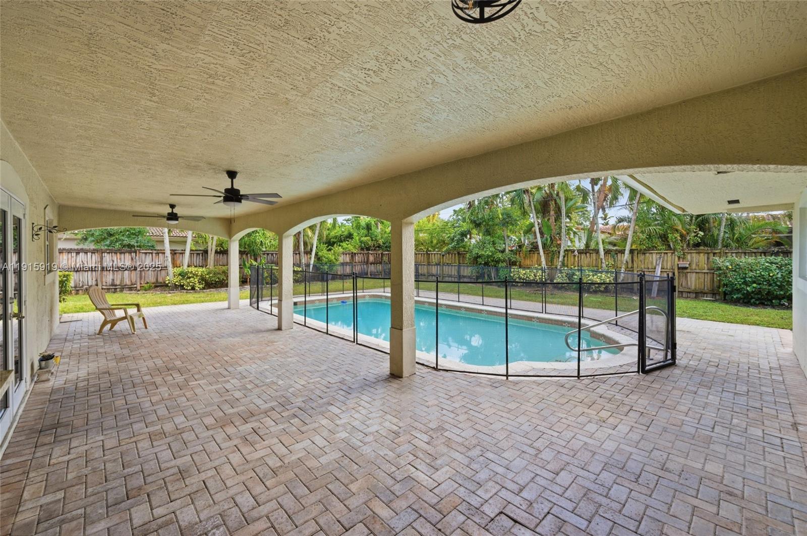 PLANTATIONS SECLUDED GARD - Residential Lease