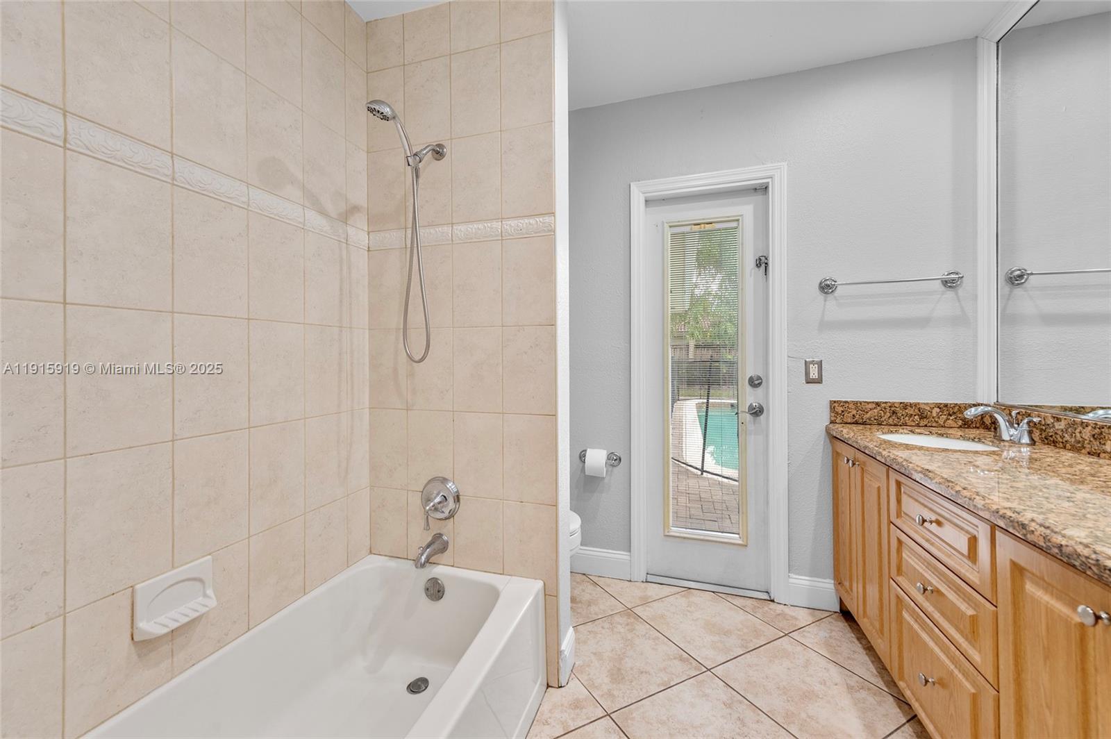 PLANTATIONS SECLUDED GARD - Residential Lease