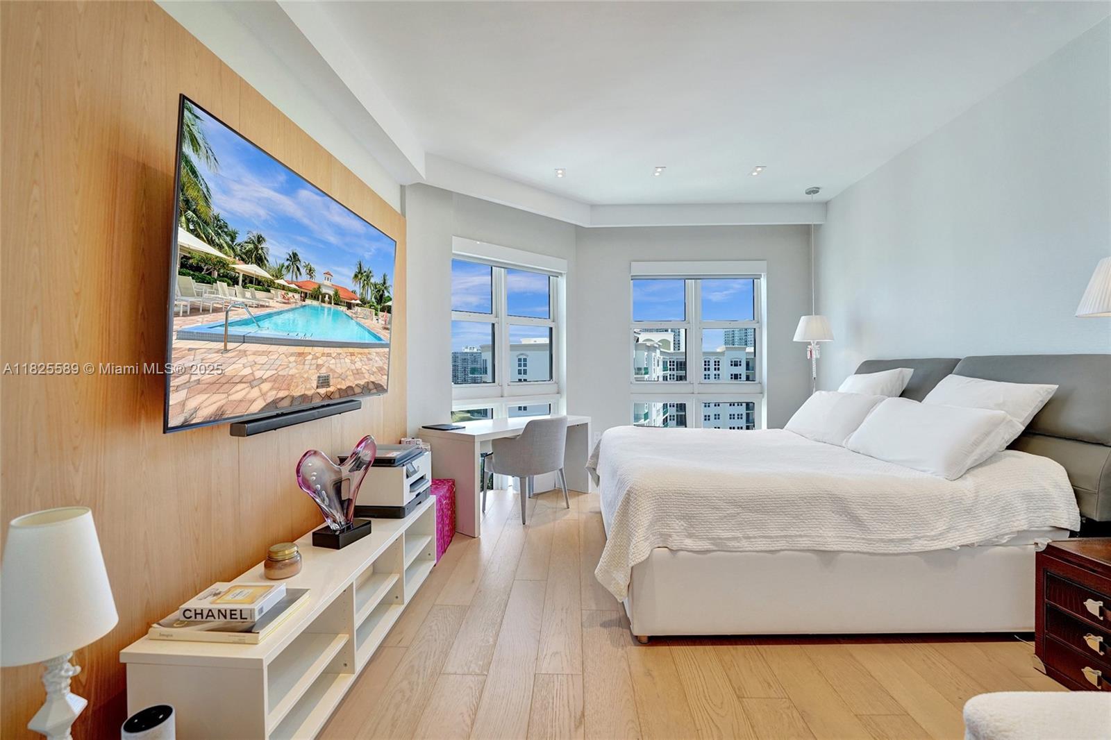 TURNBERRY VILLAGE SO TOWE - Residential