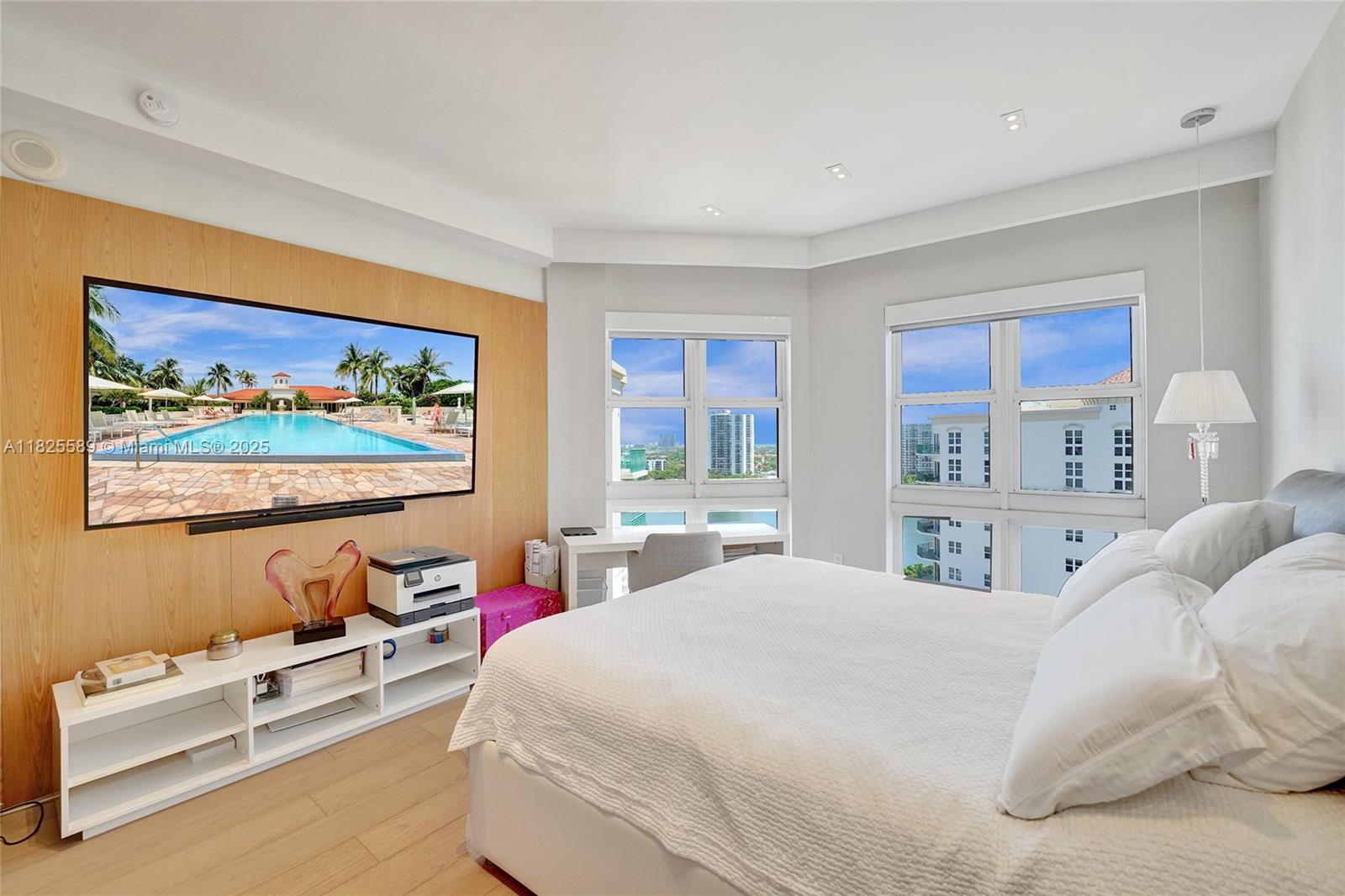 TURNBERRY VILLAGE SO TOWE - Residential