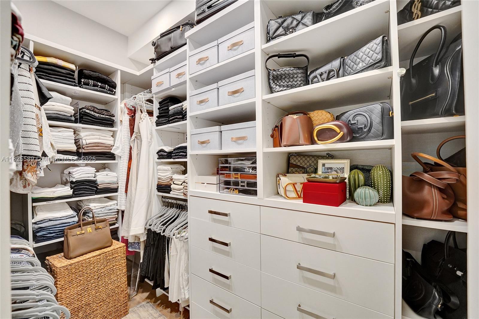 TURNBERRY VILLAGE SO TOWE - Residential