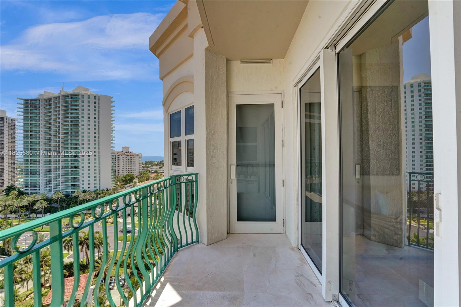 TURNBERRY VILLAGE SO TOWE - Residential